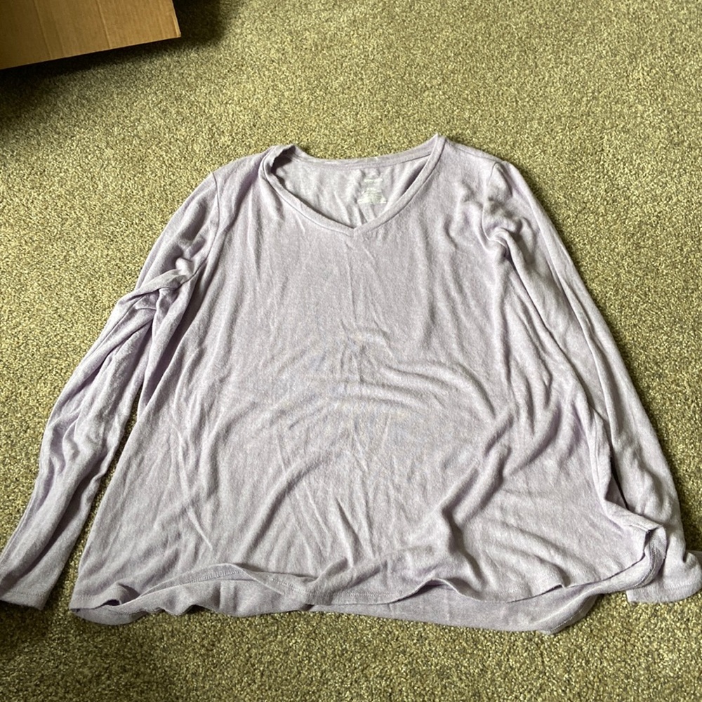 NWT super soft Tee - lilac color